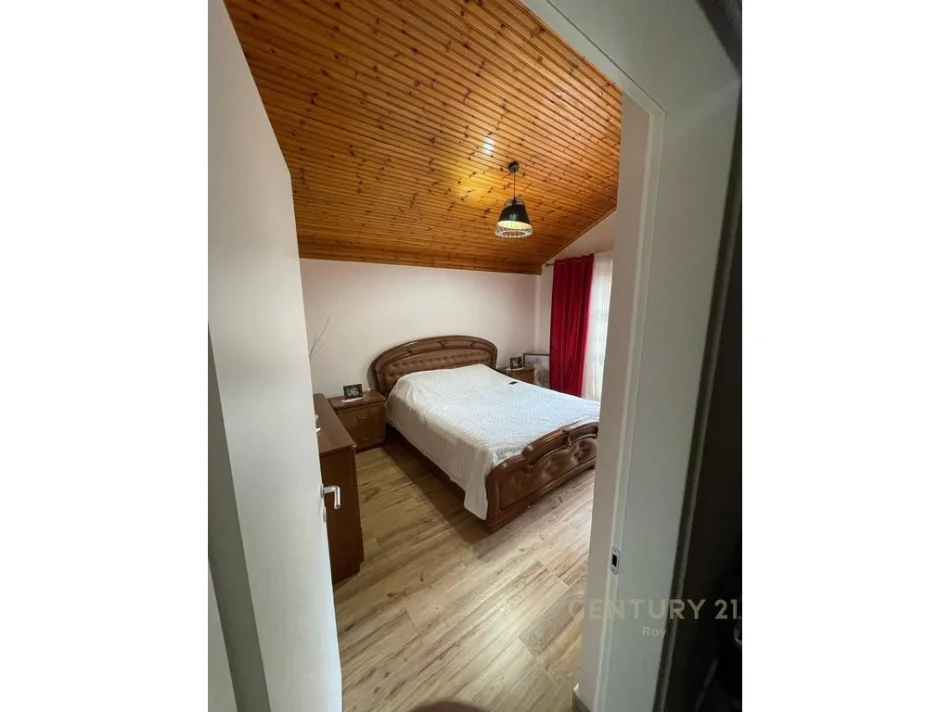 Durres, shes Vile 4+1 Kati 2, 114 m² 360.500 € (Golem)