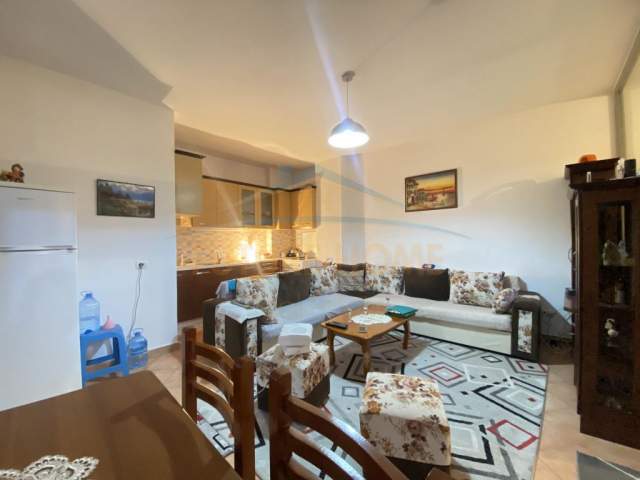 Tirane, shitet apartament 2+1+BLK Kati 2, 79 m² 76.000 Euro (Prane Njesis Bashkiake)