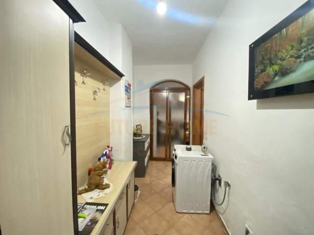 Tirane, shitet apartament 2+1+BLK Kati 2, 79 m² 76.000 Euro (Prane Njesis Bashkiake)