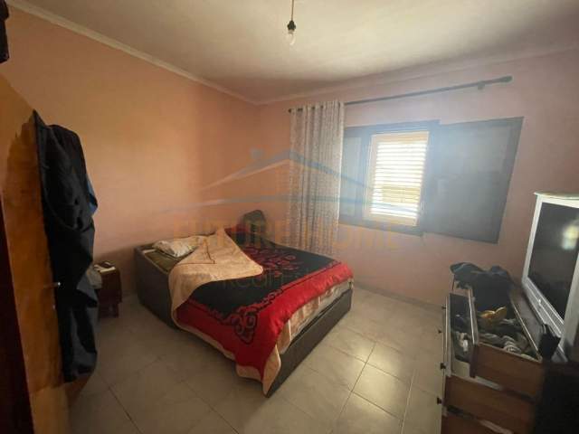 Durres, shitet shtepi 3+1+A+BLK 210.000 Euro (Shkozet, Durres)