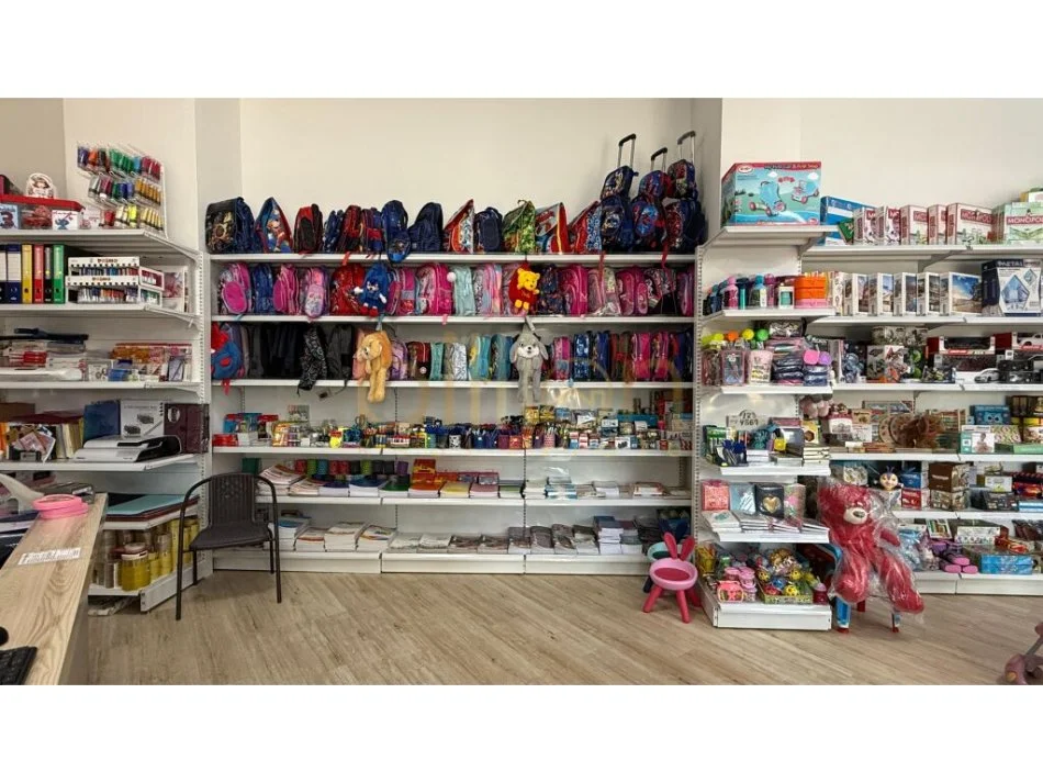 Tirane, shitet dyqan Kati 0, 65 m² 25.000 € (Astiri, Tirana, Albania)