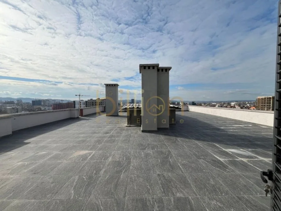 Tirane, shitet apartament+verande | Penthouse 3+1+Ballkon Kati 8, 140 m² 412.000 € (5 MAJI, Tirana, Albania)