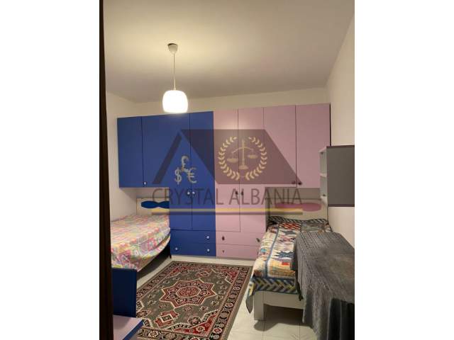 Tirane, jepet me qera 2+1 Kati 2, 120 m² 400 Euro (Rruga Fiqiri Basha)