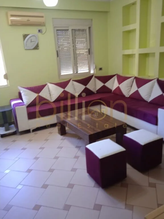 Tirane, jepet me qera apartament 2+1 Kati 2, 74 m² 650 € (Rr. Durresit)