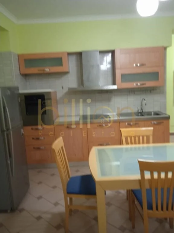 Tirane, jepet me qera apartament 2+1 Kati 2, 74 m² 650 € (Rr. Durresit)