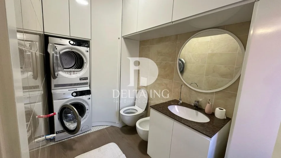 Tirane, jepet me qera apartament 2+1 Kati 4, 120 m² 1.000 € (Astir)