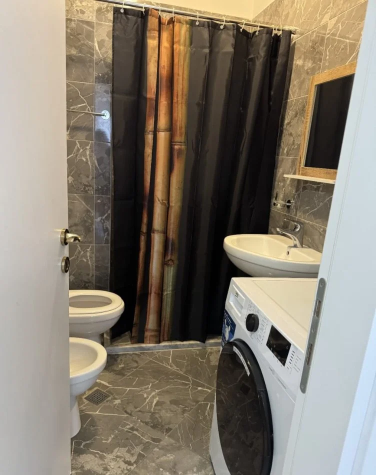 Apartament 2+1 me qera tek 21 Dhjetori/ Kompleksi Star (600 Euro)