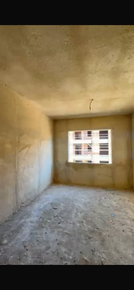 Tirane, shitet apartament 2+1 Kati 1, 100 m² 85.000 € (Kamez)