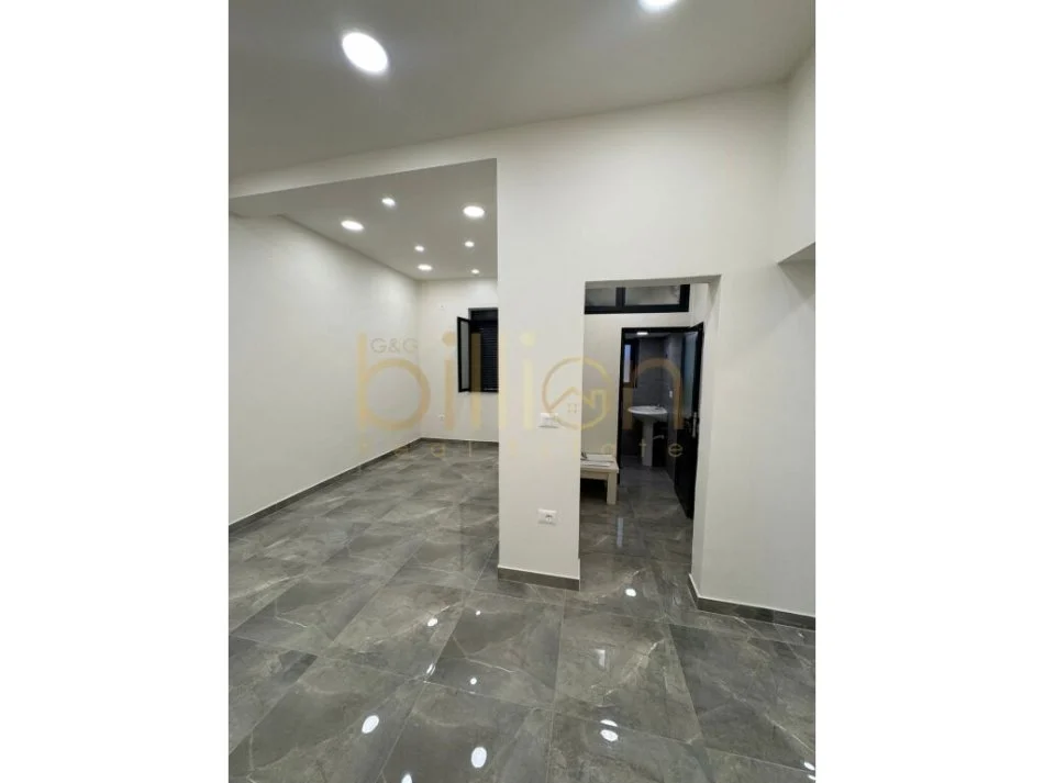 Tirane, shitet ambjent biznesi Kati -1, 89 m² 565.000 € (Rr.Sulejman Delvina, Tirana, Albania)