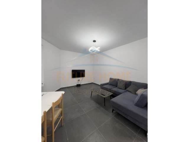 Tirane, jepet me qera apartament 1+1+BLK Kati 7, 74 m² 400 Euro (Unaza e Re)
