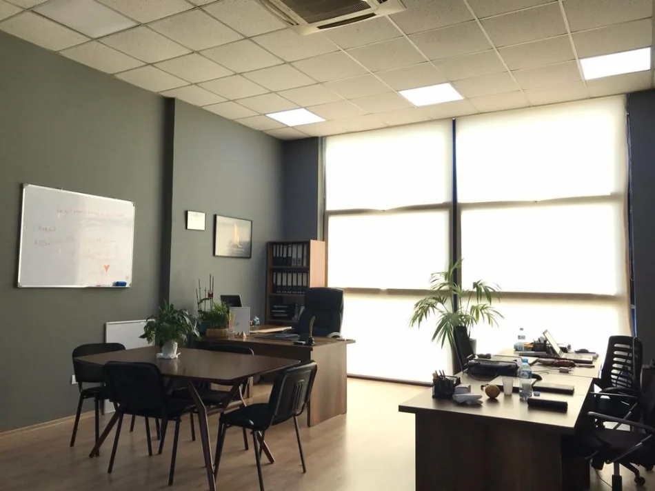 Tirane, shitet zyre Kati 2, 55 m² 220.000 Euro (Sheshi Willson)