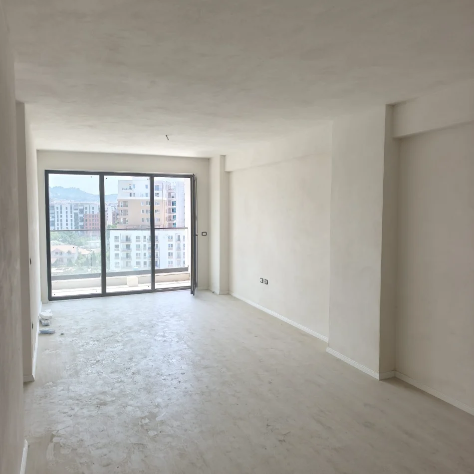 Tirane, shitet apartament , 121 m² 218.000 € (ish Fusha e Aviacionit)