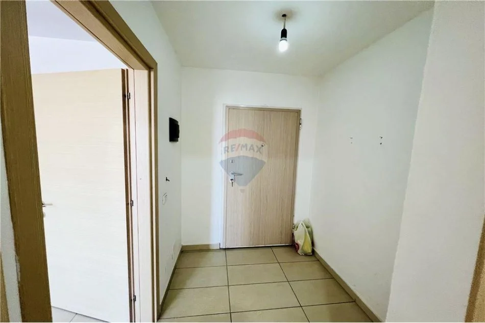 Tirane, jepet me qera apartament 1+1 Kati 3, 430 € (Aleksander Moisiu)