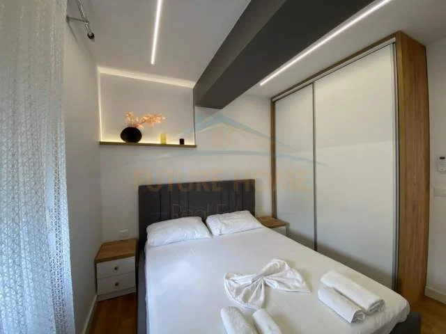 Durres, jepet me qera apartament 2+1 Kati 9, 80 m² 650 Euro (Plazh)