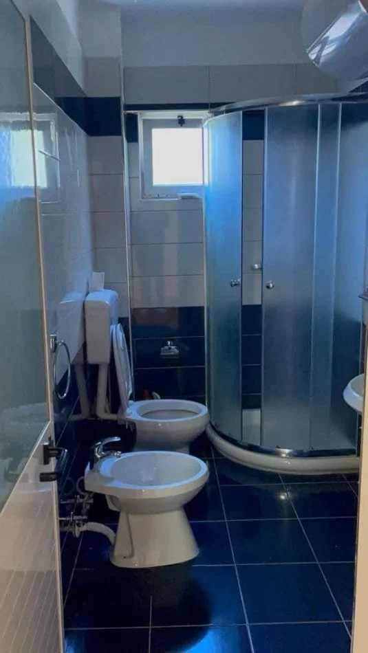 Durres, jepet me qera apartament 2+1+Ballkon Kati 3, 85 m² 370 € 