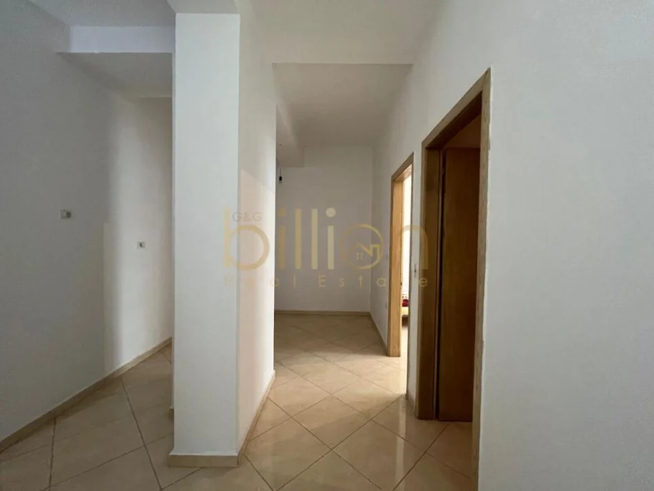 Tirane, shitet apartament 2+1 Kati 1, 87 m² 100.000 € (Rruga Muhamed Deliu, Fresk)