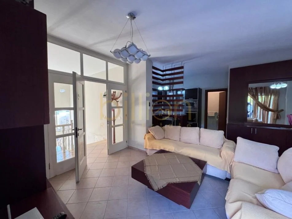 Golem, shitet apartament 2+1 Kati 3, 200 m² 195.000 € (Golem)