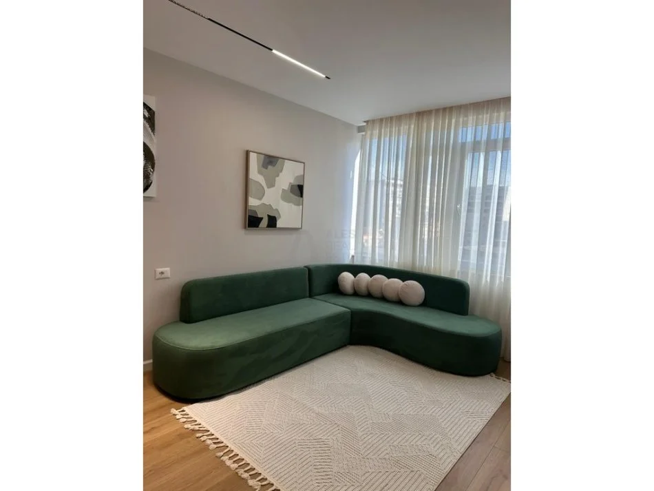 Tirane, shitet apartament 1+1 Kati 3, 61 m² 121.000 € (Astir)