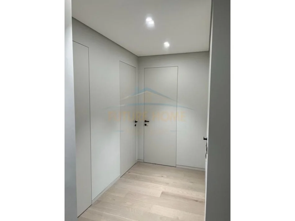 Tirane, shitet apartament Dublex Kati 11, 357 m² 900.000 € (SQUARE 21)