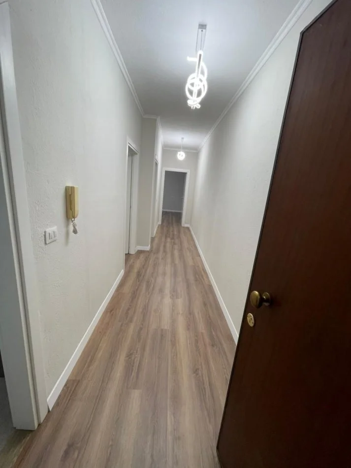 Durres, shitet apartament 2+1+Ballkon Kati 6, 82 m² 108.000 € 