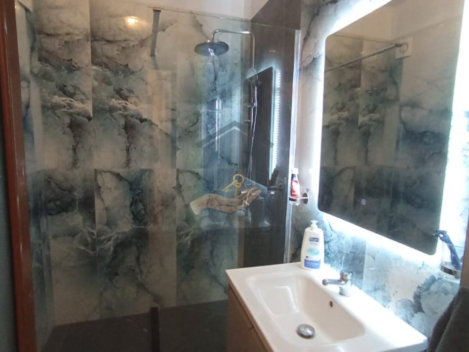 Durres, shitet apartament 1+1 Kati 2, 40 m² 63.000 € (Shkembi i Kavajes)