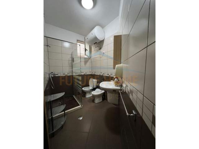 Tirane, shitet apartament 2+1 Kati 5, 87 m² 95.000 Euro (Yzberisht)