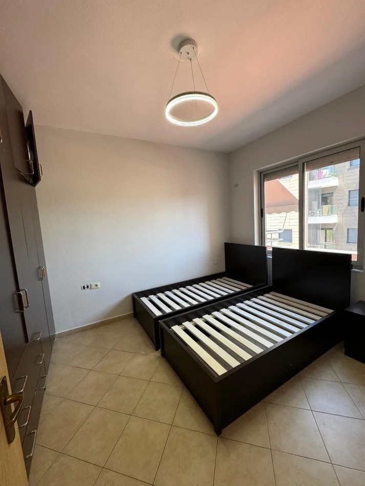 Tirane, shes apartament 2+1 Kati 3, 91 m² 165.000 € (Kodra e Diellit)