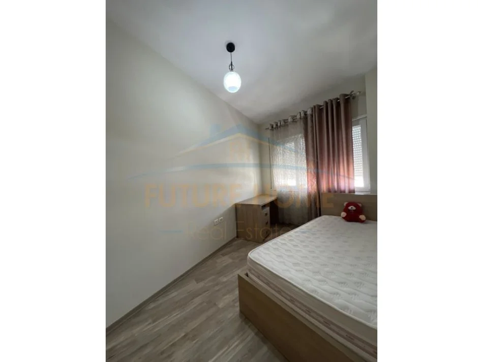 Tirane, shitet apartament 2+1 Kati 8, 98 m² 