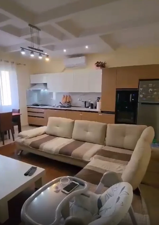Tirane, jepet me qera apartament 2+1 Kati 3, 75 m² 650 € (Kodra e Diellit)
