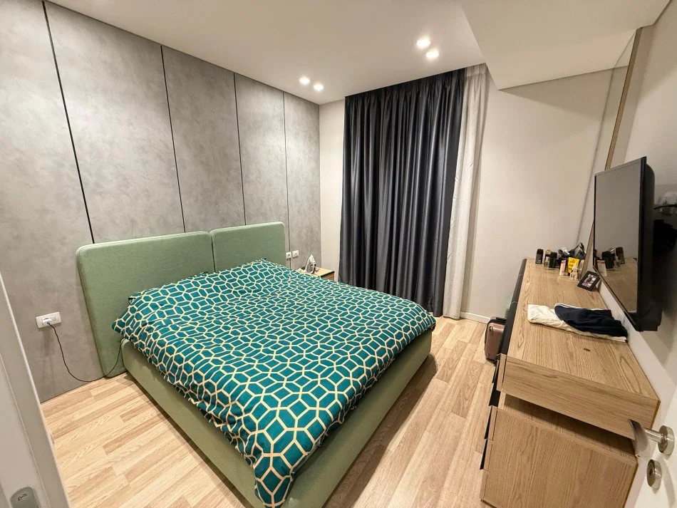 Tirane, jepet me qera apartament 1+1 Kati 4, 56 m² 500 € (Casaitalia)