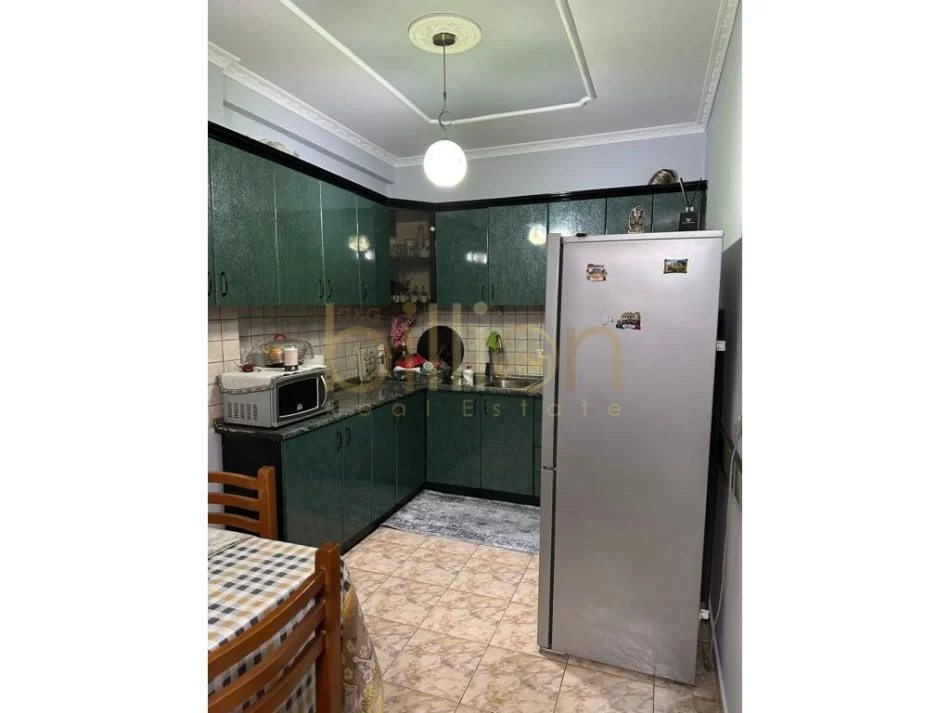 Tirane, shitet apartament 2+1+Ballkon Kati 5, 95 m² 143.000 € (Don Bosko, Tirana, Albania)