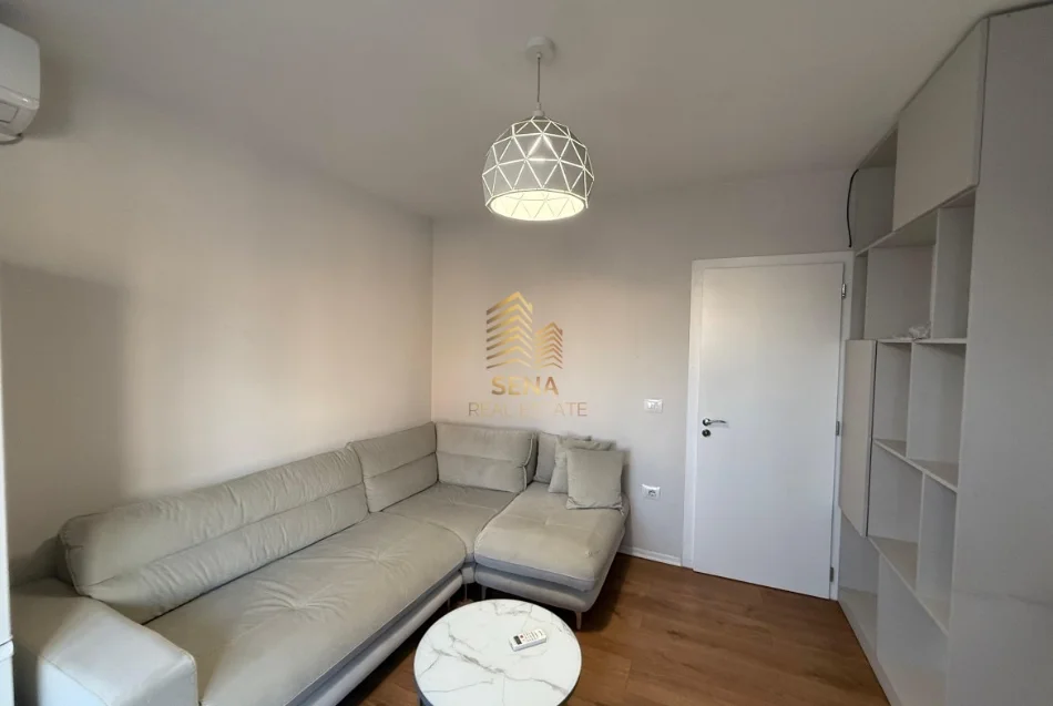 Tirane, jepet me qera apartament 1+1 Kati 4, 55 m² 430 € (Kryqezimi i 5 Majit ,rruga Ferit Xhajko)