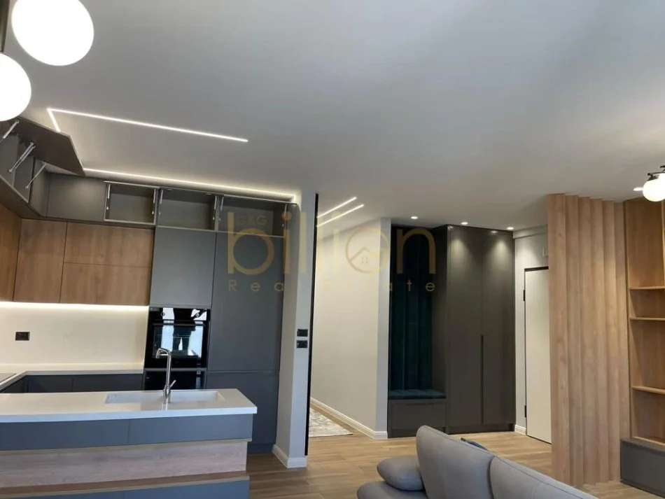 Tirane, jepet me qera apartament 2+1 , 100 m² 1.500 € (Qendra Tregetare TEG, Tirana, Albania)