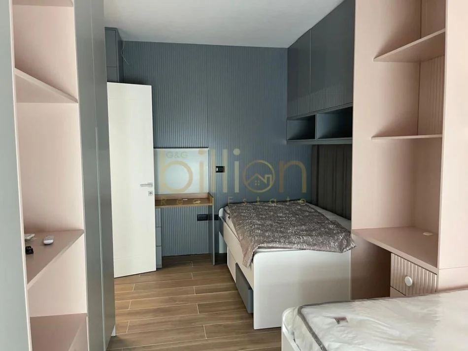 Tirane, jepet me qera apartament 2+1 , 100 m² 1.500 € (Qendra Tregetare TEG, Tirana, Albania)