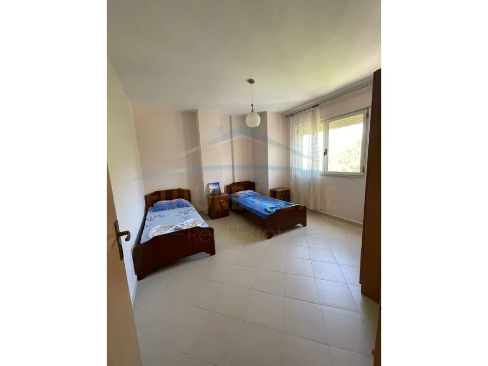 Durres, jepet me qera apartament 2+1, Kati 10, 90 m² 500 € (Vollga)