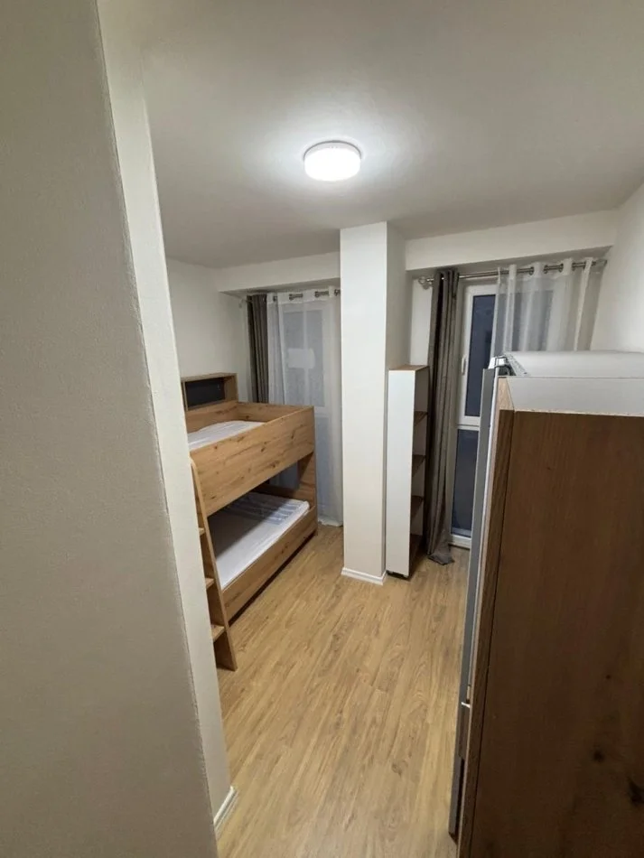 Tirane, jepet me qera apartament 2+1 Kati 8, 90 m² 550 € (Kompleksi Molla Astir)