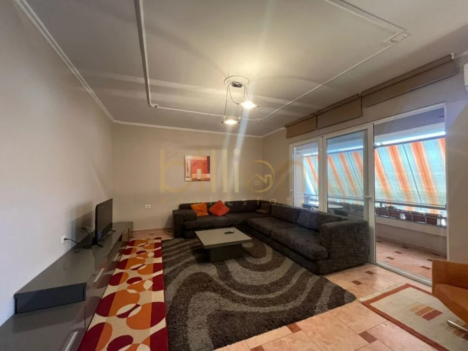 Tirane, jepet me qera apartament 2+1+Ballkon , 115 m² 750 € (Lake View , Tirane)