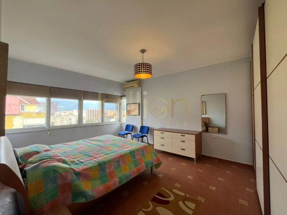 Tirane, jepet me qera apartament 2+1+Ballkon , 115 m² 750 € (Lake View , Tirane)