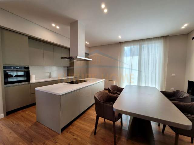 Tirane, jepet me qera Vile 5+1+BLK Kati 0, 180 m² 3.500 Euro (Mandarine Drive,TEG)