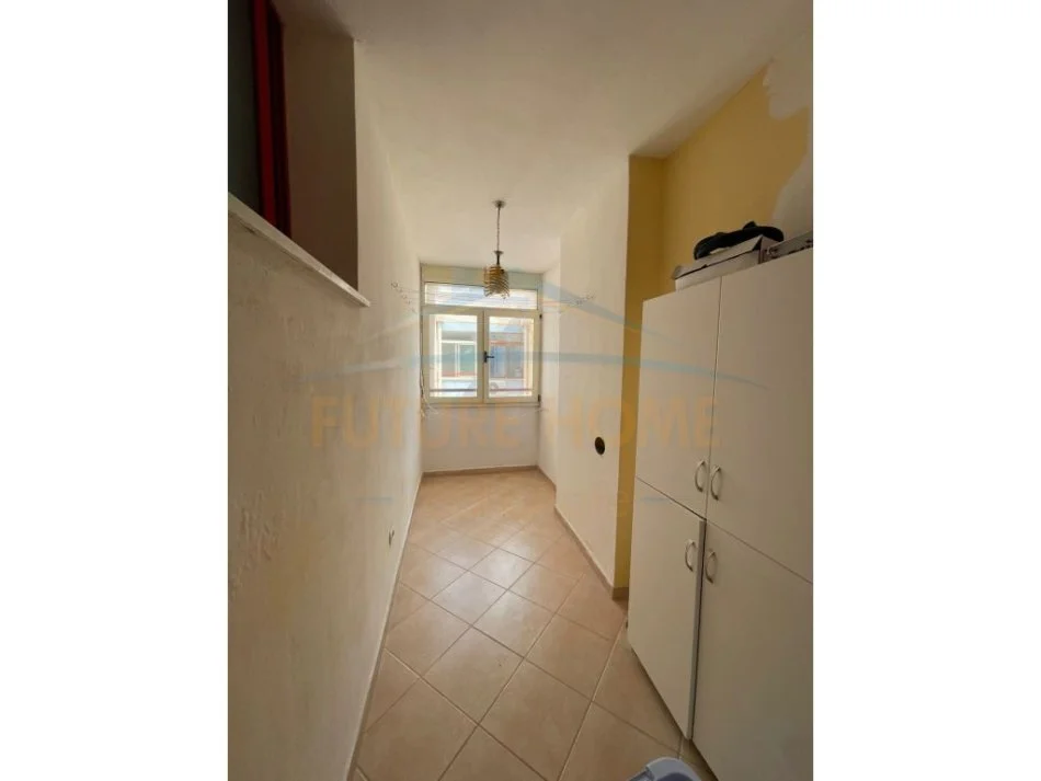 Durres, shitet apartament 2+1+Ballkon Kati 12, 146 m² 230.000 € (Vollga, Durres)