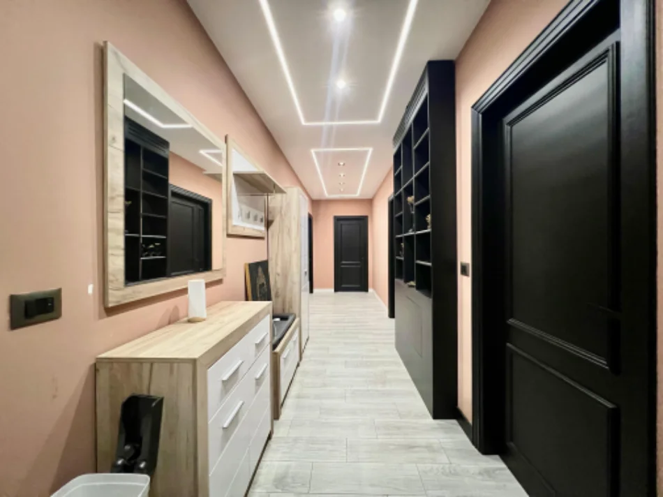 Tirane, shitet apartament+verande | Penthouse 3+1 Kati 7, 202 m² 580.000 € (5 Minuta nga Qendra E Tiranes)