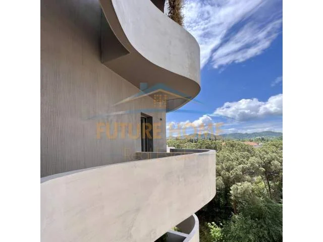 Tirane, shitet apartament 3+1+A+BLK Kati 9, 303 m² 1.260.000 Euro (Lion Park)