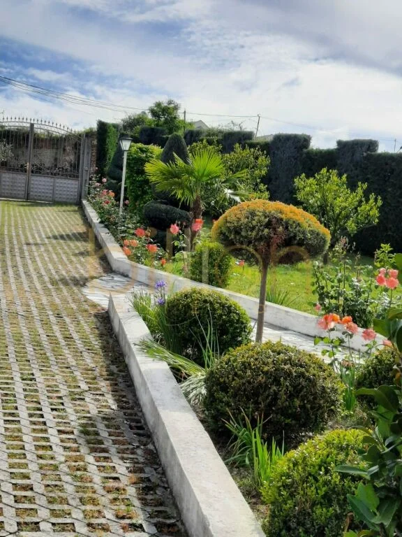 Tirane, jepet me qera Vile 2 Katshe , 288 m² 1.400 € (Ndroq, Tirana, Albania)