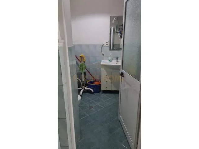 Tirane, shitet ambjent biznesi Kati 2, 78 m² 250.000 Euro (Bllok)