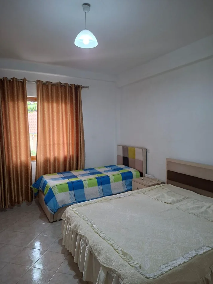 Tirane, jepet me qera 1+1 Kati 1, 70 m² 350 € (XHELAL CUPI)