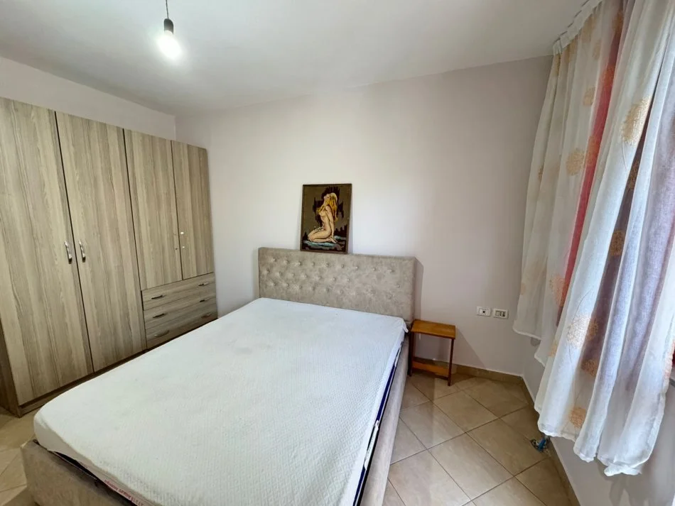 Tirane, jepet me qera apartament 1+1 Kati 1, 66 m² 350 € (selite)    UNA54996