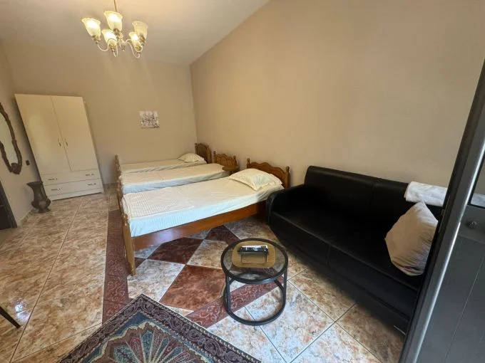 Tirane, jepet me qera garsonier Kati 1, 40 m² 350 € (Selvia)