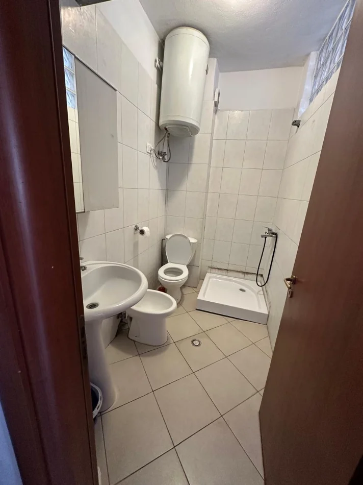 Tirane, shitet apartament 1+1 Kati 7, 60 m² 139.000 € (Rruga Shkelqim Fusha)