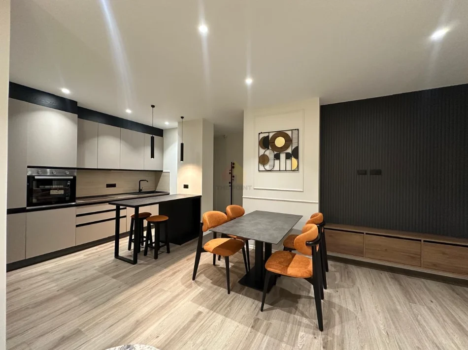 Tirane, shitet apartament 1+1 Kati 8, 70 m² 229.000 € (ish blloku)