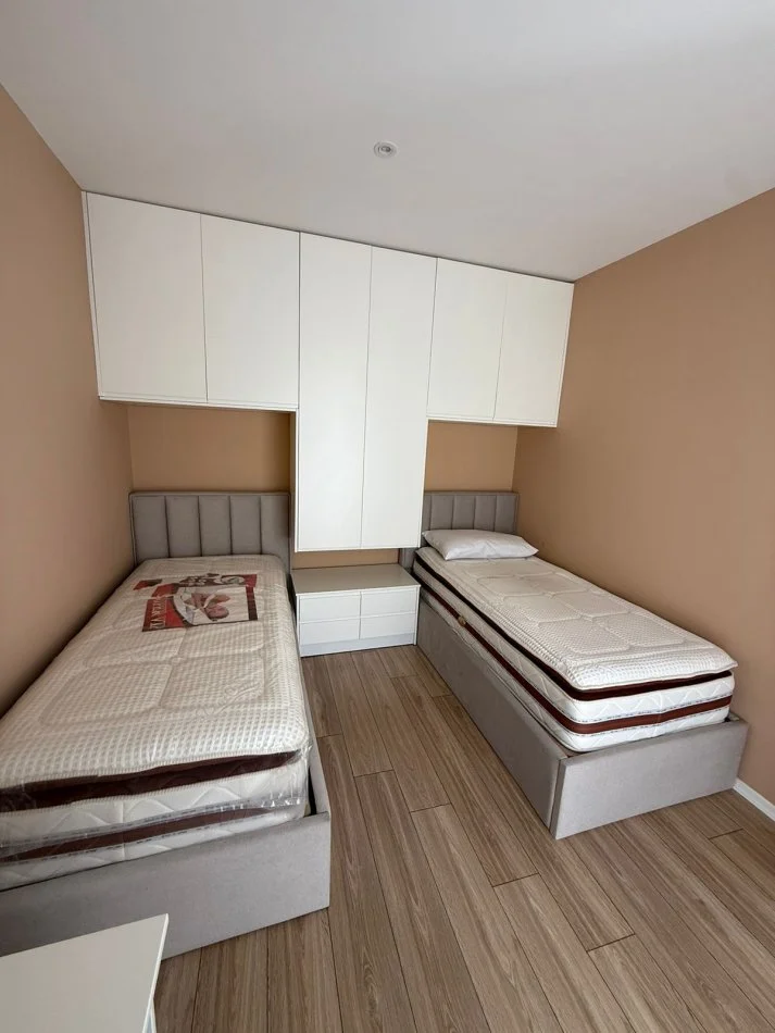 Tirane, jepet me qera apartament 2+1 Kati 4, 98 m² 900 € 